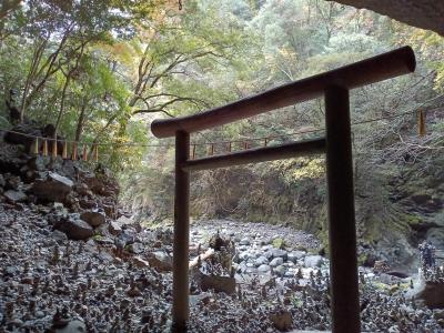 2023年11月レンタカーなしで高千穂・阿蘇へ　①高千穂峡、天岩戸神社