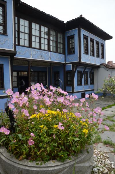 旧市街 -  ネベット・テペ遺跡から -