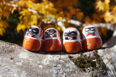 勝尾寺・箕面から山科、坂本の紅葉巡り（一日目）～勝ちダルマだらけの勝尾寺はテーマパークみたいな面白さ。箕面公園の紅葉の凄さも素直に感動です～