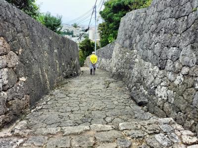 全国旅行支援を利用して沖縄へ③ 古都首里の石畳と上間菓子店、スッパイマン工場へ