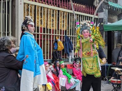 香港★クリスマスの飾りを見に行き 木製人形の広東オペラを見に文武廟へ　夜は灣仔でイベント参加