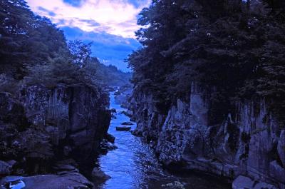 平泉散歩 その①「毛越寺とその界隈」。夕幻の厳美渓と中華ディナーの宿いつくし園へ。