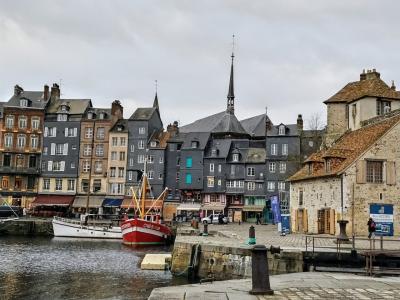 3年10ヶ月ぶりの海外はフランス②印象派の画家を魅了した町ルーアン＆オンフルール