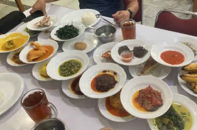 結婚式に招待され7年ぶりのジャカルタ 2日目はローカルフードを満喫