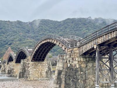 萩・津和野・宮島・錦帯橋 3日間 ④　錦帯橋を渡って白へび館へ　金運を求めて