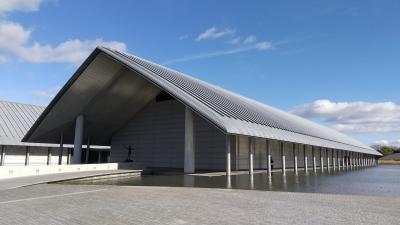 滋賀県 守山市の佐川美術館、彦根市の彦根城