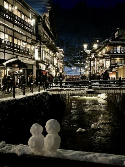 感動の雪景色銀山温泉