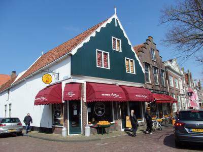 2023年春のオランダ巡り【１４】続くエダム散策：チーズ博物館・チーズ計量所・聖ニコラース教会