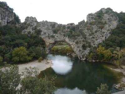 フランスの美しい村を訪ねて(25)ラングドック・ルション