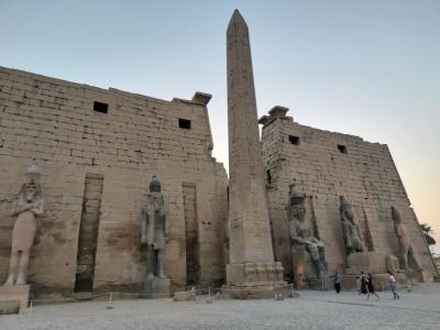 エジプト個人旅行NO27(ルクソール神殿へ)