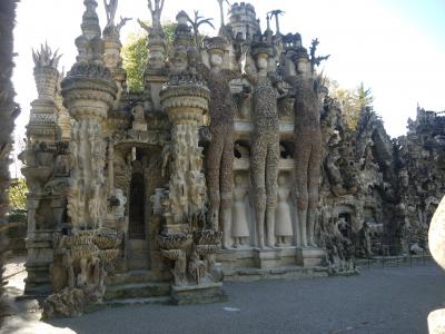 フランスの美しい村を訪ねて(26)ローヌ(その2)