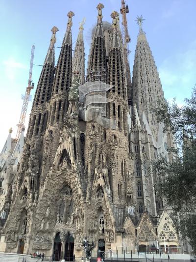 スペイン（ﾊﾞﾙｾﾛﾅ・ｻﾝｾﾊﾞｽﾃｨｱﾝ）旅行記　ﾊﾞﾙｾﾛﾅ観光1日目　サグラダファミリア・旧市街ほか　3/9