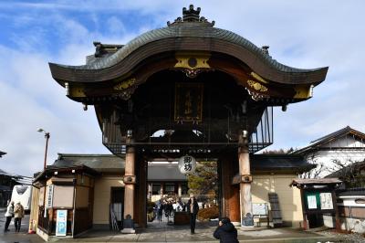 飛騨山の古い街並み