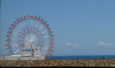 富山乗り物の旅　その３　青空、緑、海、観覧車？とか