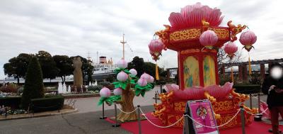 横浜　旧正月を待つ巨大ランタンオブジェ＋(追加）春節初日の中華街