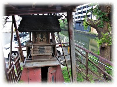 名古屋駅から徒歩で廻れる神社　屋根神様・子守地蔵尊