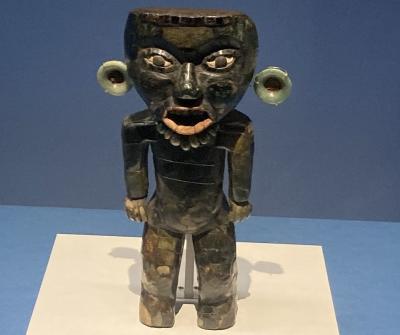 東京で国立博物館、西洋美術館、国立新美術館をはしご古代メキシコ展・イヴ・サンローラン展