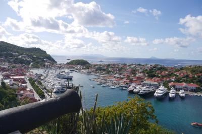 優雅なサン・パルテルミ島へ! 