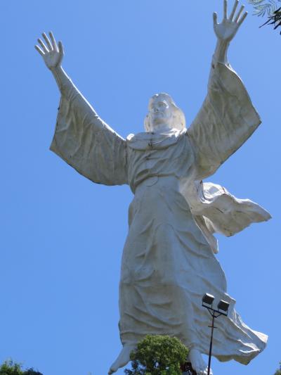 世界で３番目に大きなキリスト像　北スラウェシ島・マナド【2】