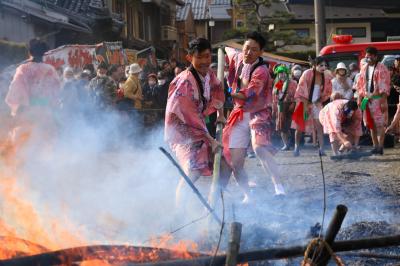 ４年ぶりの火祭りに興奮♪　日本三大左義長のひとつ岐阜県今尾の左義長を撮る♪