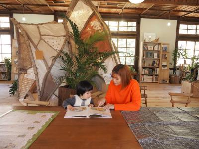 岡山帰省　孫と行く「子ども図書館ほたる」