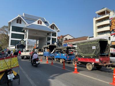 タイ専科  93    メーサイ  (タイ  ミャンマー) 国境入管周辺　 散歩