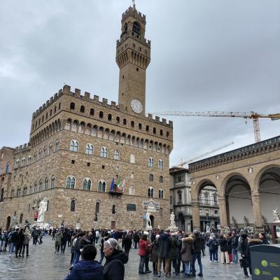 フィレンツェ ヴェッキオ宮殿の秘密の通路ツアー