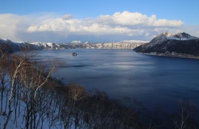 冬の摩周湖でエゾシカと初逢瀬