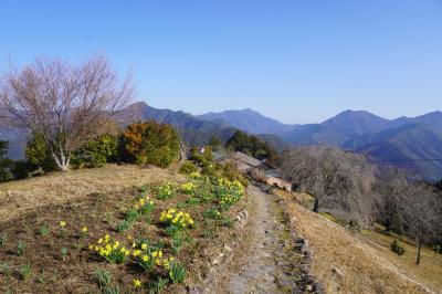 大阪から奈良・十津川の旅（三・四日目完）～日本一長い路線バスで訪ねる十津川温泉。流域の美しいダム湖や熊野古道小辺路が通る果無集落も驚愕です～