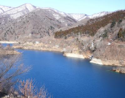 奥四万湖ブルーと四万温泉を堪能