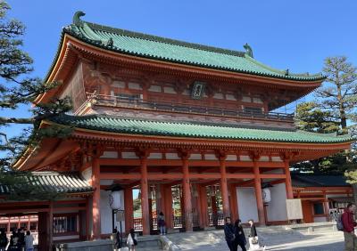 ④マダムの桜15景　華やぎの京都3日間　1日目の４　平安神宮