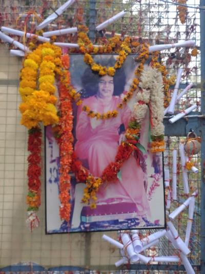 インドも9度目なら④あゝ、抜け殻。サイババの町で、ダウンする（プッタパルティ）