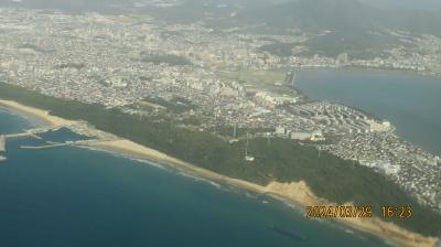 福岡への旅1)羽田空港より福岡空港までの空撮③玄界灘より福岡空港付近