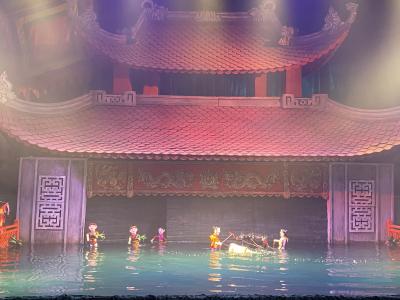 ベトナム旅行(6) ハノイ街歩き　世界遺産タンロン城跡と水上人形劇