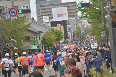 「Qちゃん参戦」信濃路を走る“長野マラソン”スタート!