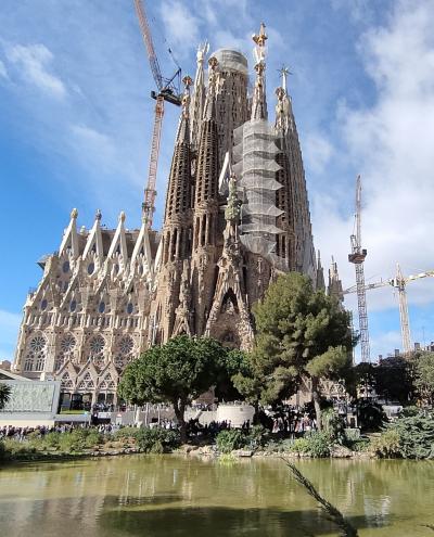 王道のスペイン旅行８日間（５）バルセロナ（サグラダファミリア、サン・パウ病院）