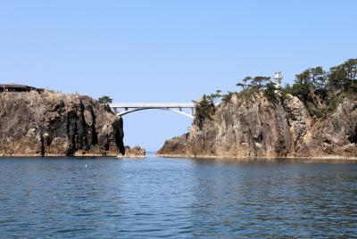 北陸応援割で佐渡の旅・・海中透視船で尖閣湾をクルーズ、そのあと揚島を散策します。