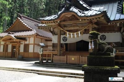 神仏を祀る唯一の社『御岩神社』