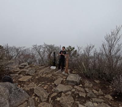 曇天の釈迦岳～御坂黒岳【300名山in河口湖の近く】