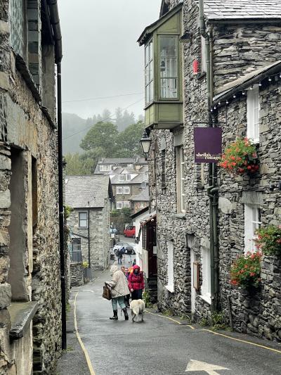 2023年 懐かしのヨーロッパ3週間の旅【13】雨の湖水地方の過ごし方～バスでのんびり村巡り～