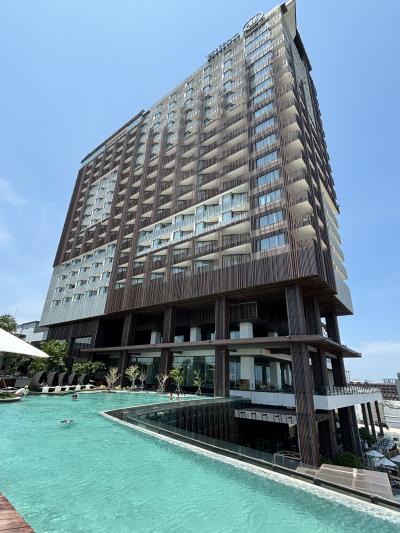 タイでの〜んびり休暇 - ２（初日のランチはプーペンシーフード）