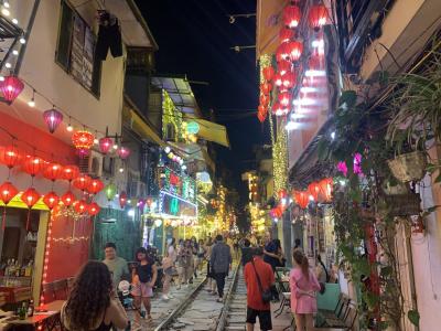 運命のカウントダウン　ベトナム旅行終了か。4月もこれで終わりだし