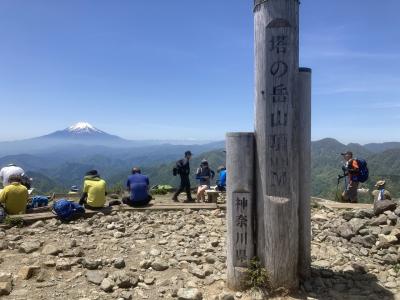 富士山くっきり大人気の塔ノ岳を大倉尾根から