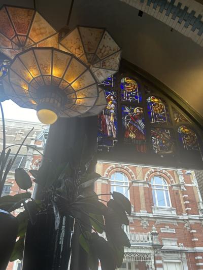 母娘念願のオランダ旅行☆彡③スキポール空港~カフェ・アメリカン編