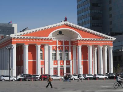 モンゴル旅行⑪スフバートル広場周辺