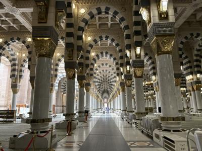 サウジアラビア(2)なんと預言者のモスクに／メディナ