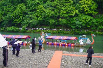北陸三大祭り三国祭と新緑の関西旅（二日目）～車折神社の三船祭。桂川に御座船、龍頭船、鷁首船を乗り入れて、平安時代の優雅な船遊びを再現します～