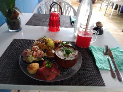 ヌメアグルメ シニア一人旅3 4-5日目帰国タヒチ料理と牛のタルタル