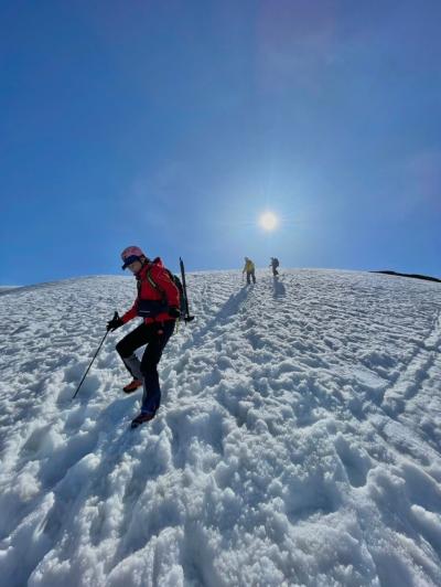 残雪立山縦走雄山～別山