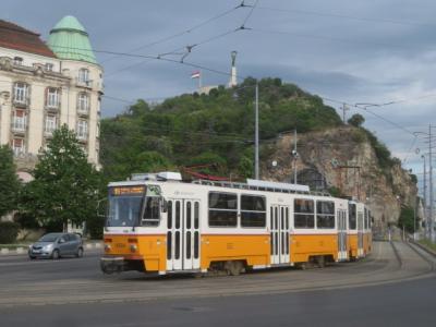 ハンガリー　「行った所・見た所」　ブダベスト市街（東駅から地下鉄を利用して長距離バスターミナルへ）